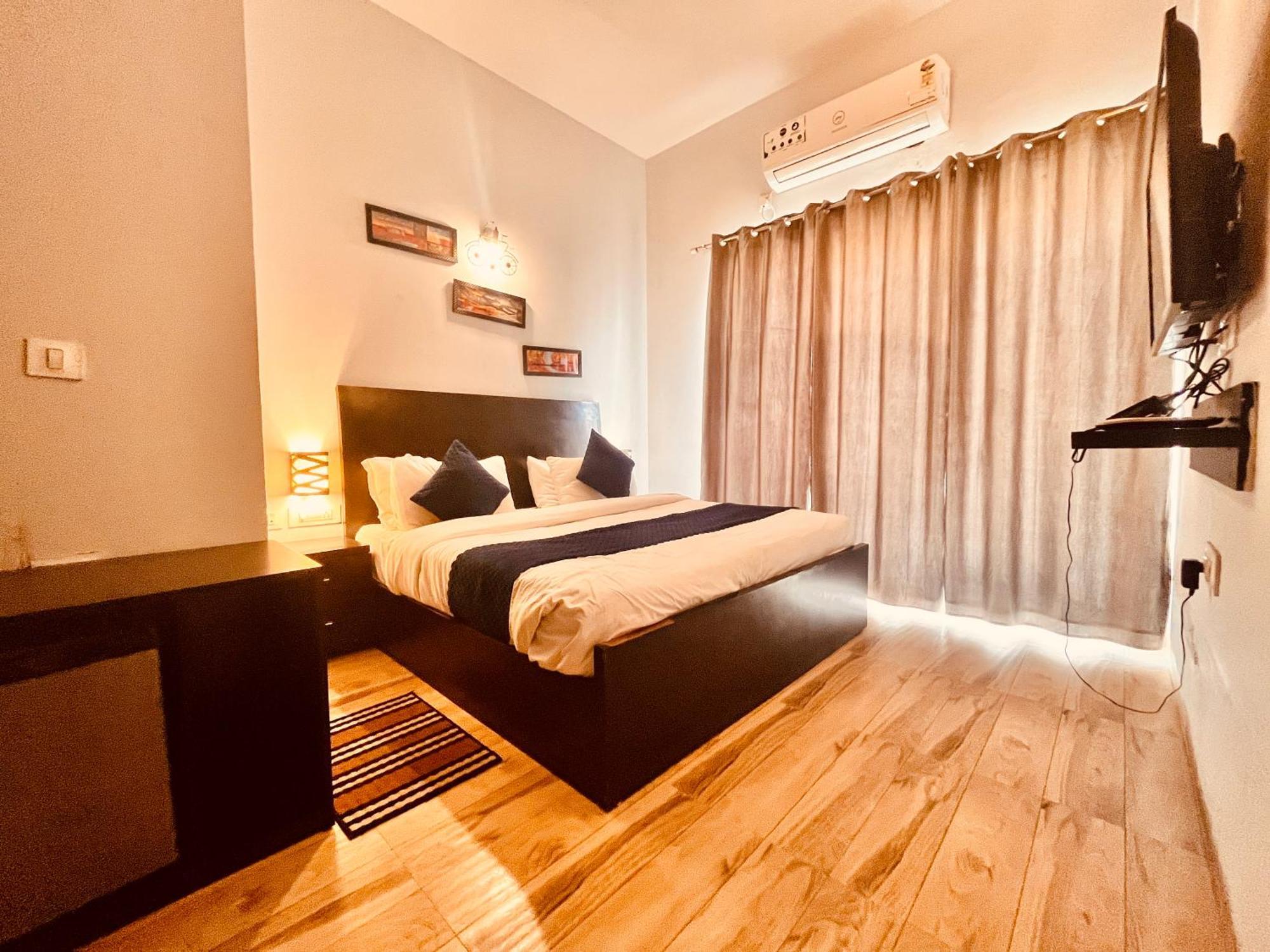 Pearl Grand Boutique Cottage In Omaxe Anandam Vrindavan - #Premium Ac Rooms With Balcony #Big Parking #Lift #Garden #Peaceful Area #Near Prem Mandir #Property Of The Year #Most Awarded Extérieur photo