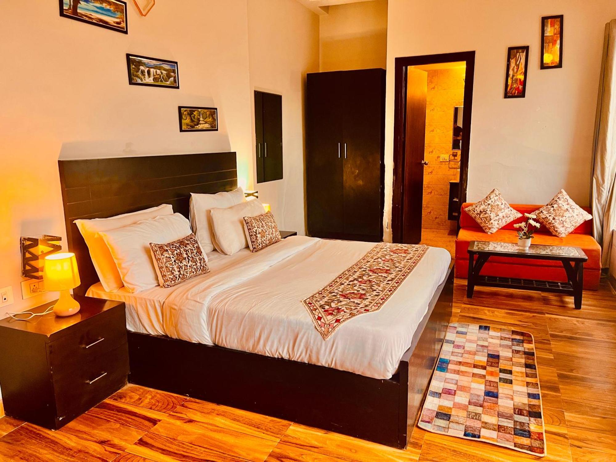 Pearl Grand Boutique Cottage In Omaxe Anandam Vrindavan - #Premium Ac Rooms With Balcony #Big Parking #Lift #Garden #Peaceful Area #Near Prem Mandir #Property Of The Year #Most Awarded Extérieur photo