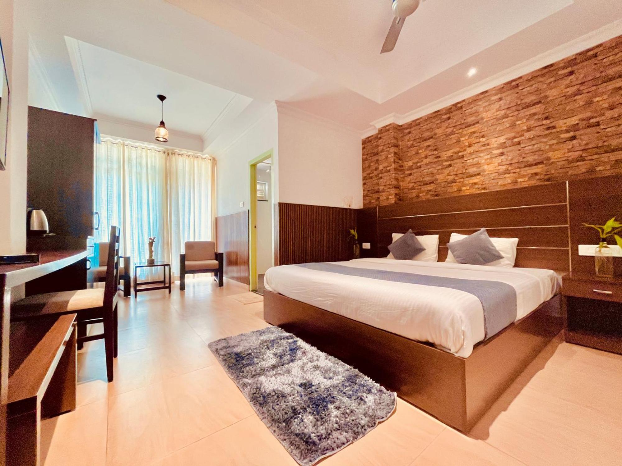 Pearl Grand Boutique Cottage In Omaxe Anandam Vrindavan - #Premium Ac Rooms With Balcony #Big Parking #Lift #Garden #Peaceful Area #Near Prem Mandir #Property Of The Year #Most Awarded Extérieur photo
